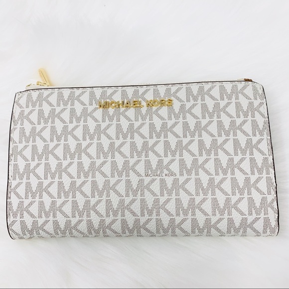 Michael Kors Large double zipper vanilla Wristlet - Picture 1 of 5